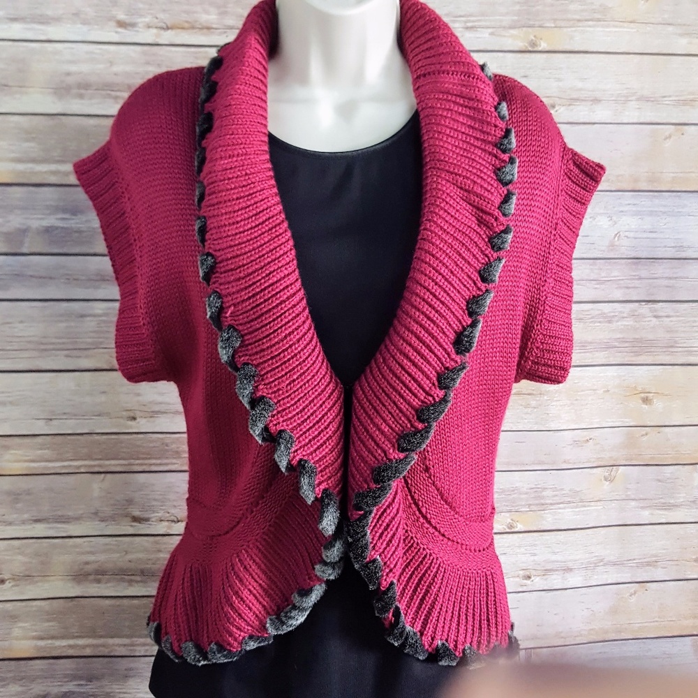 Chic-Knits open cardigan with faux fur trim